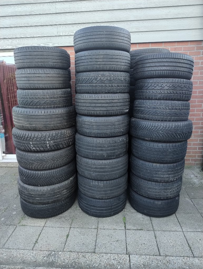 52 BANDEN GRATIS OPHALEN!, Auto-onderdelen, Banden en Velgen, Ophalen, 19 inch, Band(en)
