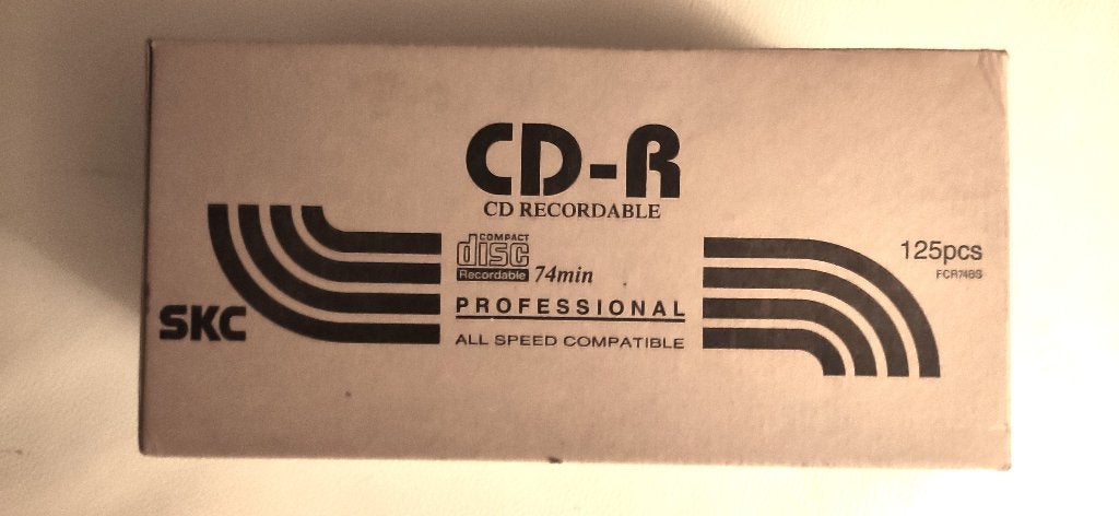 Lot de 250 CD-R vierges de 650 Mo SKC - NEUFS dans leur étui, Enlèvement ou Envoi, Neuf, Cd, SKC