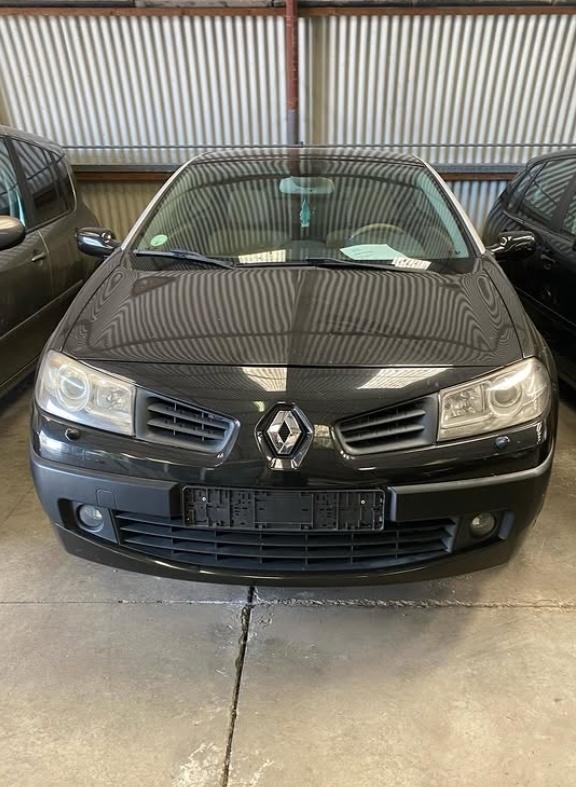Renault Megan  cabrio 0471416902, Hobby en Vrije tijd, Modelbouw | Radiografisch | Auto's, Ophalen, Benzine, Zo goed als nieuw