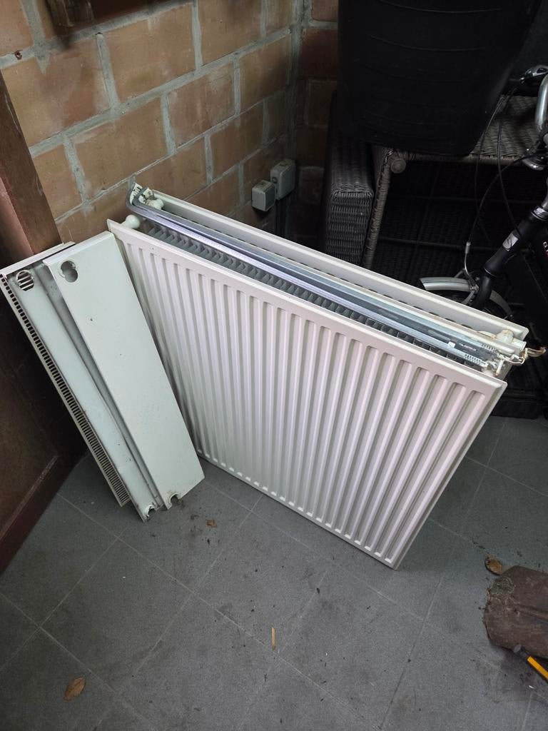 Radiator 90x90x17, Doe-het-zelf en Bouw, Verwarming en Radiatoren, Ophalen, Radiator