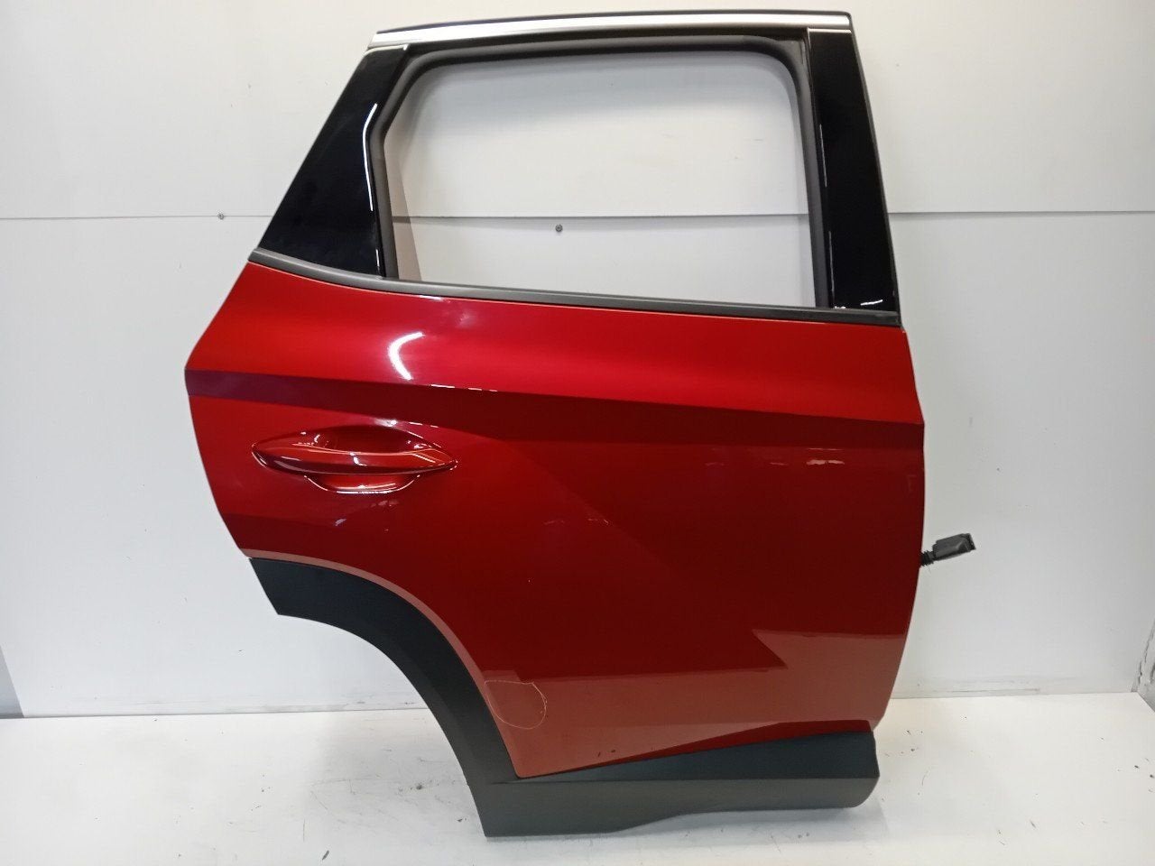 Portier rechts achter Hyundai Tucson, Onderdelen@venauto.nl, Van der Ven Autorecycling B.V., Gebruikt, Ettenseweg 76, 4706 PB Roosendaal, The Netherlands