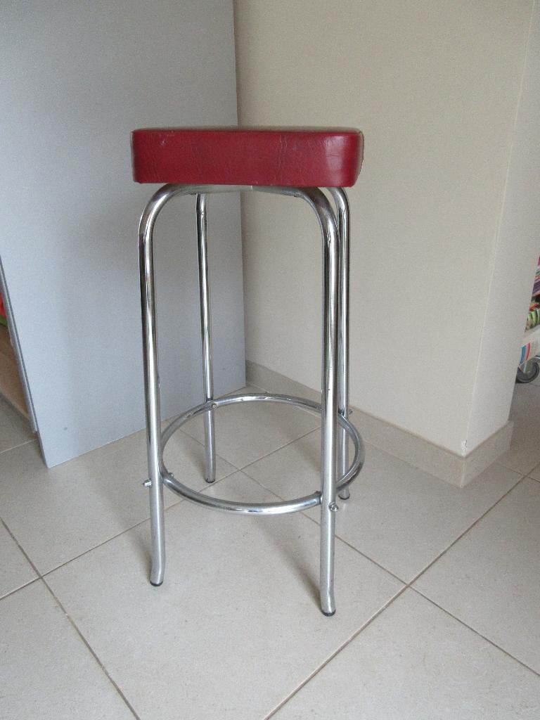 Tabouret de bar vintage inox et assise simili cuir bordeaux, Maison & Meubles, Tabourets, Enlèvement
