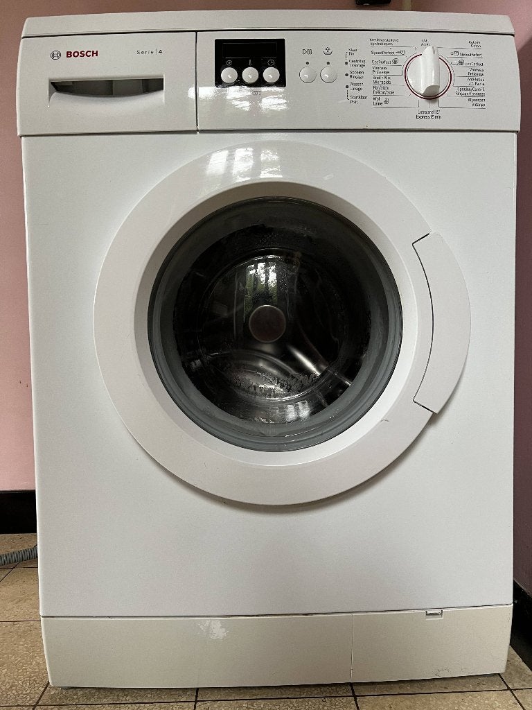 Lave linge BOSCH Pose libre, 1200 à 1600 tours, 6 à 8 kg, Chargeur frontal, Enlèvement