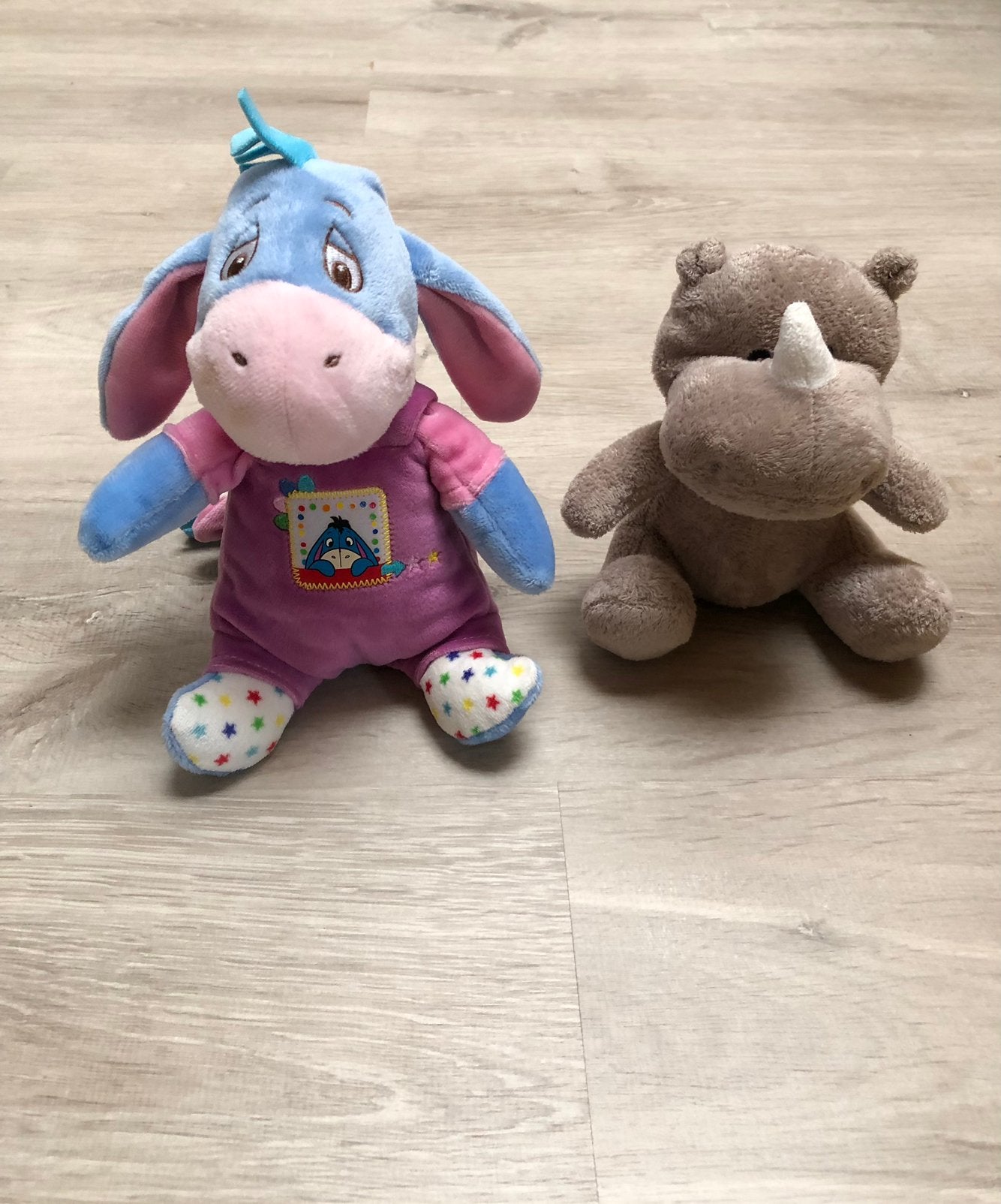 Disney Nico Toy Iejoor met tuinpak & leuke neushoorn, Disney, Ophalen, Zo goed als nieuw