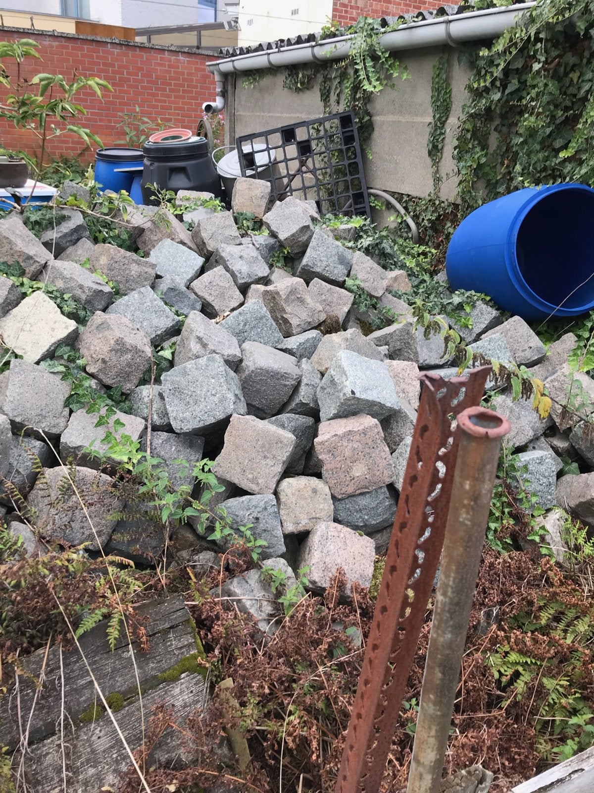 Paar honderdtal oude handgehouwen kasseien., Jardin & Terrasse, Gravier, Rochers & Caillasse, Enlèvement, Utilisé, Granit, Rocher