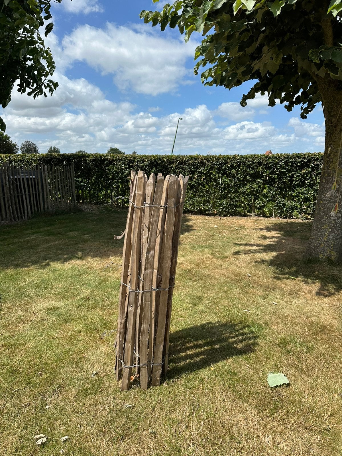 Kastanje hekwerk, Ophalen, Zo goed als nieuw