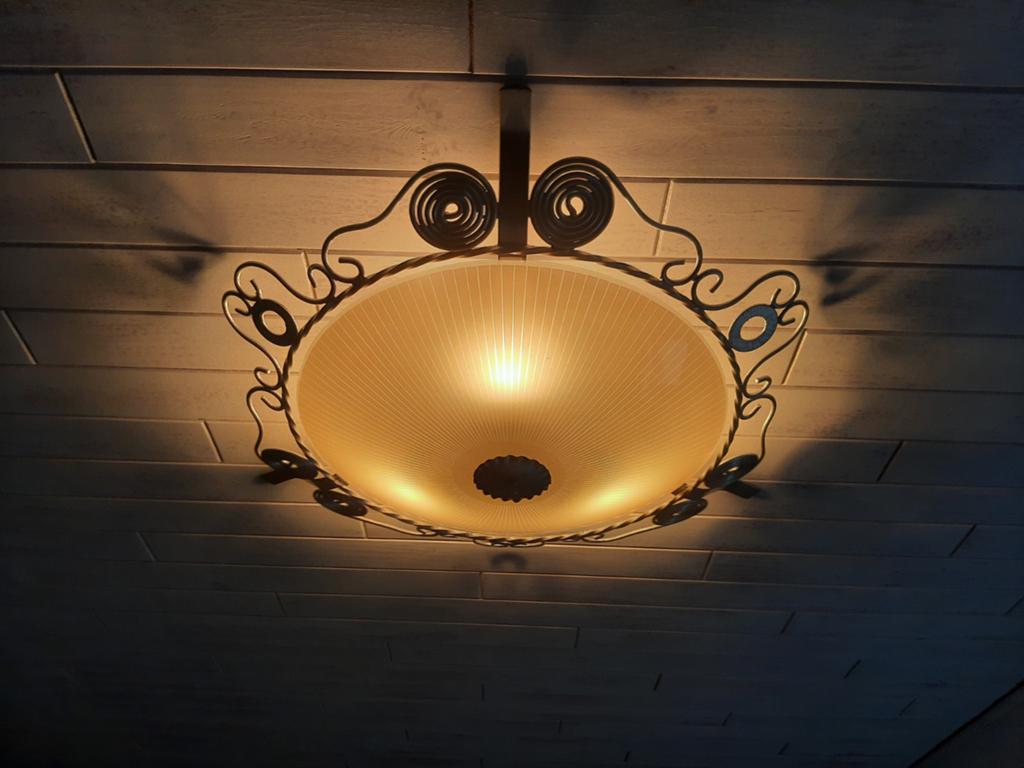 Plafondlamp smeedijzer met 3 x E14, Ophalen, Zo goed als nieuw, Glas, Smeedijzer plooiwerk