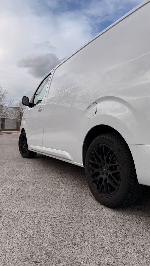 Opel Vivaro - Automaat 34.000 km., Auto's, Bestelwagens en Lichte vracht, Automaat, Bedrijf, Te koop, 3 zetels