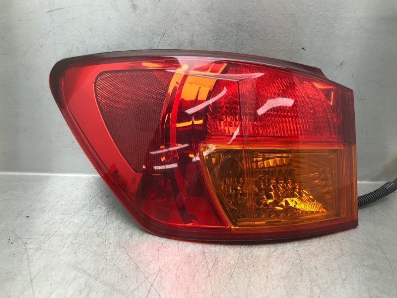 FEU ARRIÈRE GAUCHE Lexus IS (E2) (|8156153161|), Lexus-infoservice@lexus.de, Lexus, Utilisé, Toyota-Allee 2
50858  Köln, DE