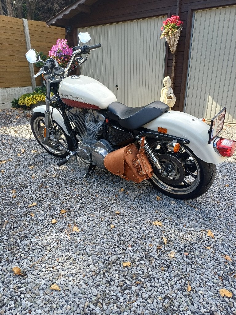 Harley Davidson 883 Superlow., 2 cilinders, Sportuitlaat, Occasion, Chopper