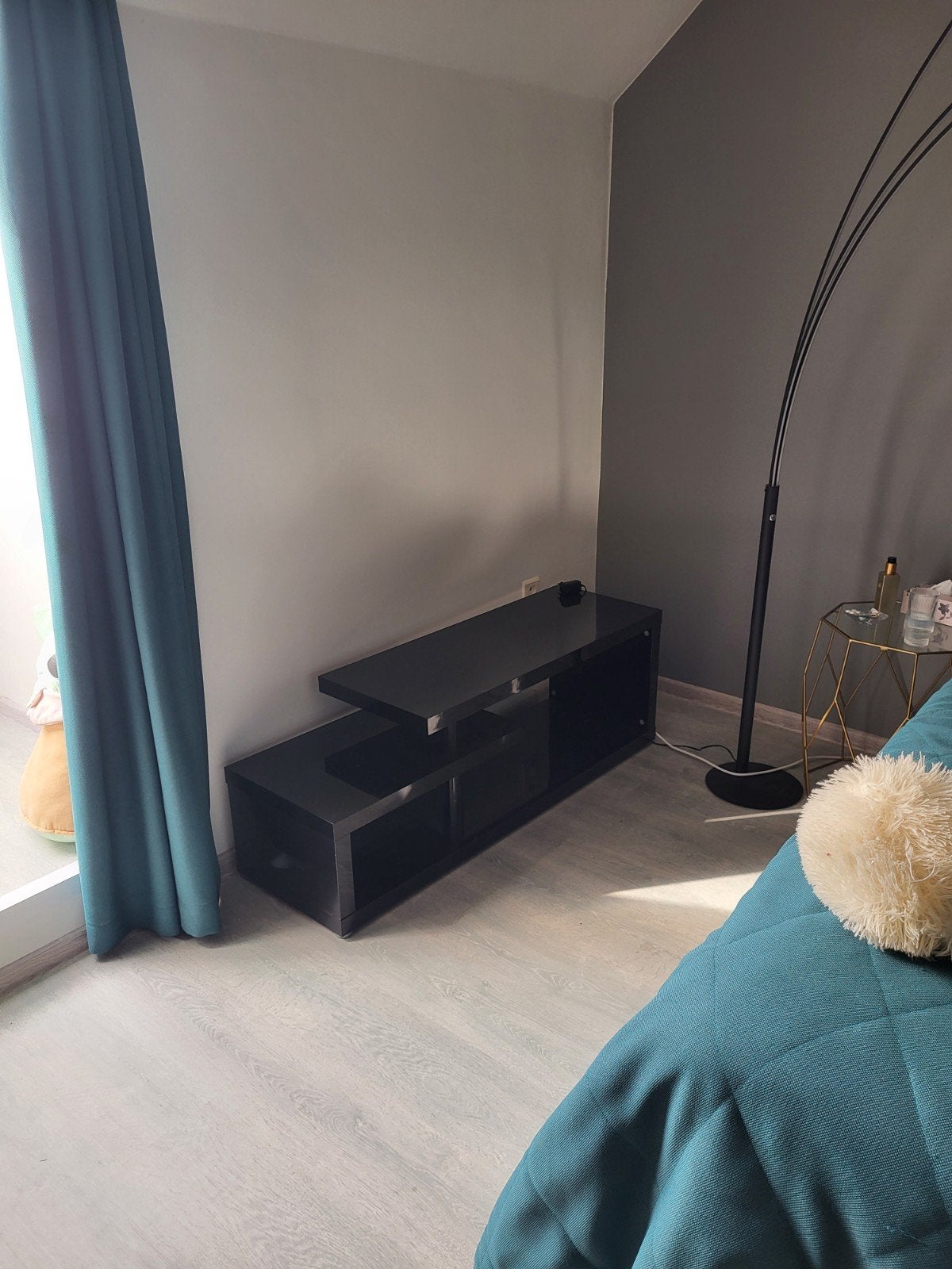 hoogglans tv kastje, Ophalen