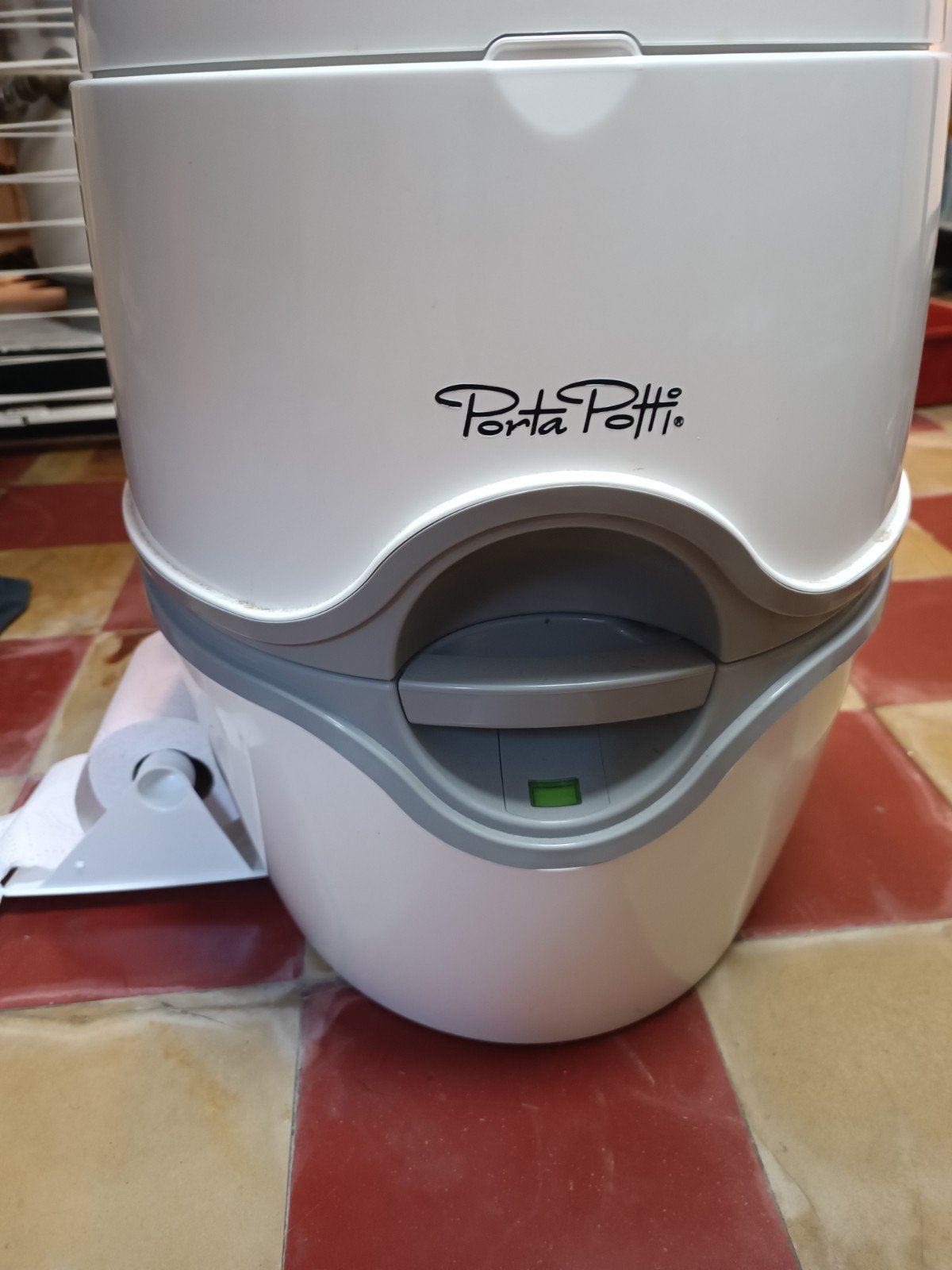 Porta Potti  (Thetford) draagbaar chemisch toilet, Enlèvement