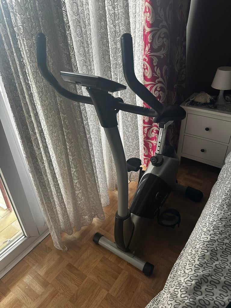Velo de maison, Sports & Fitness, Enlèvement ou Envoi, Jambes, Utilisé, Vélo d'appartement