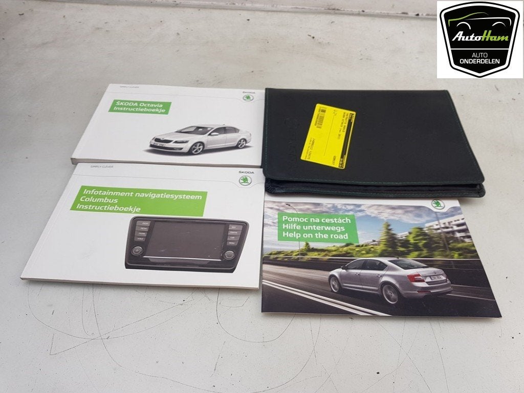 MANUEL UTILISATEUR Skoda Octavia Combi (5EAC), Utilisé, Skoda