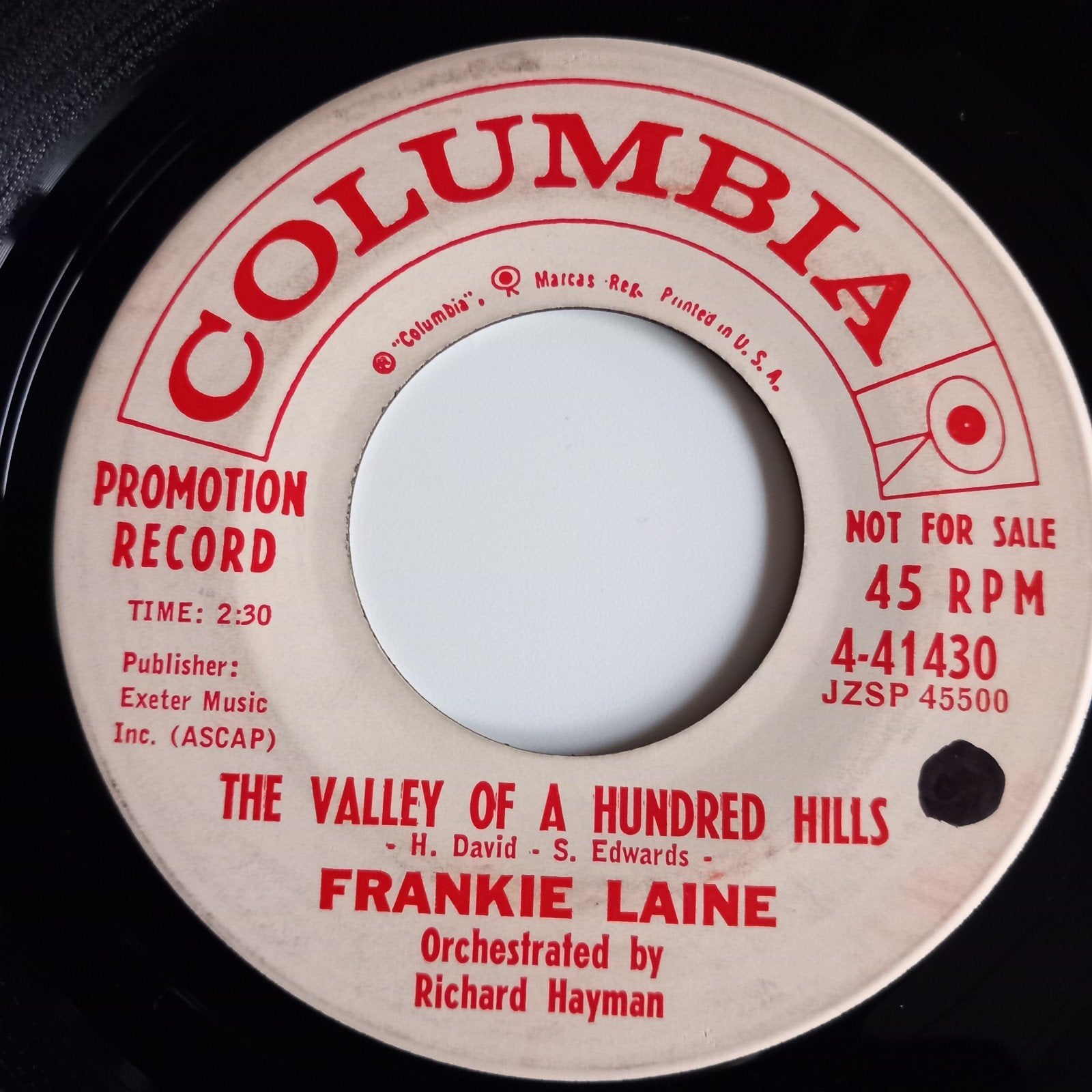 FRANKIE LAINE. THE VALLEY OF A HUNDRED HILLS. POPCORN USA 45, Ophalen of Verzenden