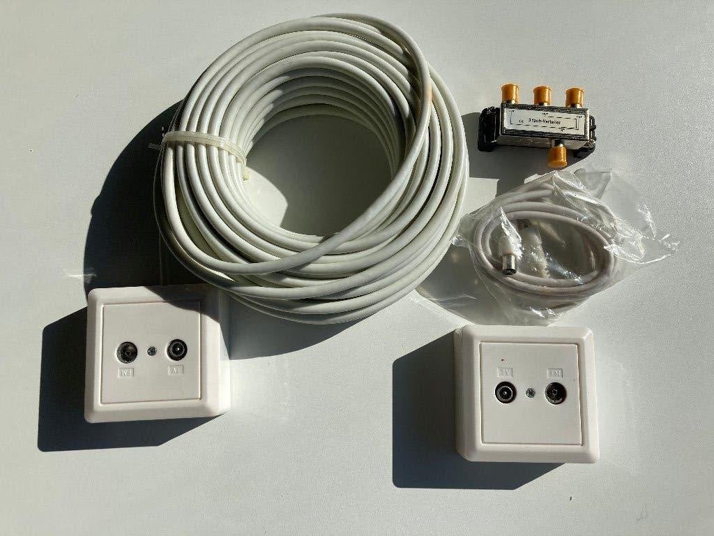 ANTENNE SPLITTER MET COAXKABEL, Telecommunicatie, Ophalen, Nieuw, Antenne
