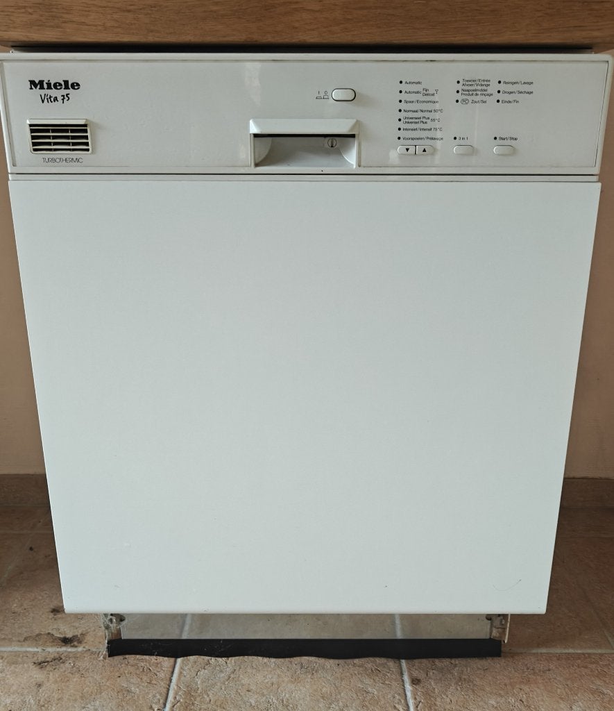 Miele vaatwasmachine, Ophalen, 14 tot 18 liter, Zo goed als nieuw, Inbouw