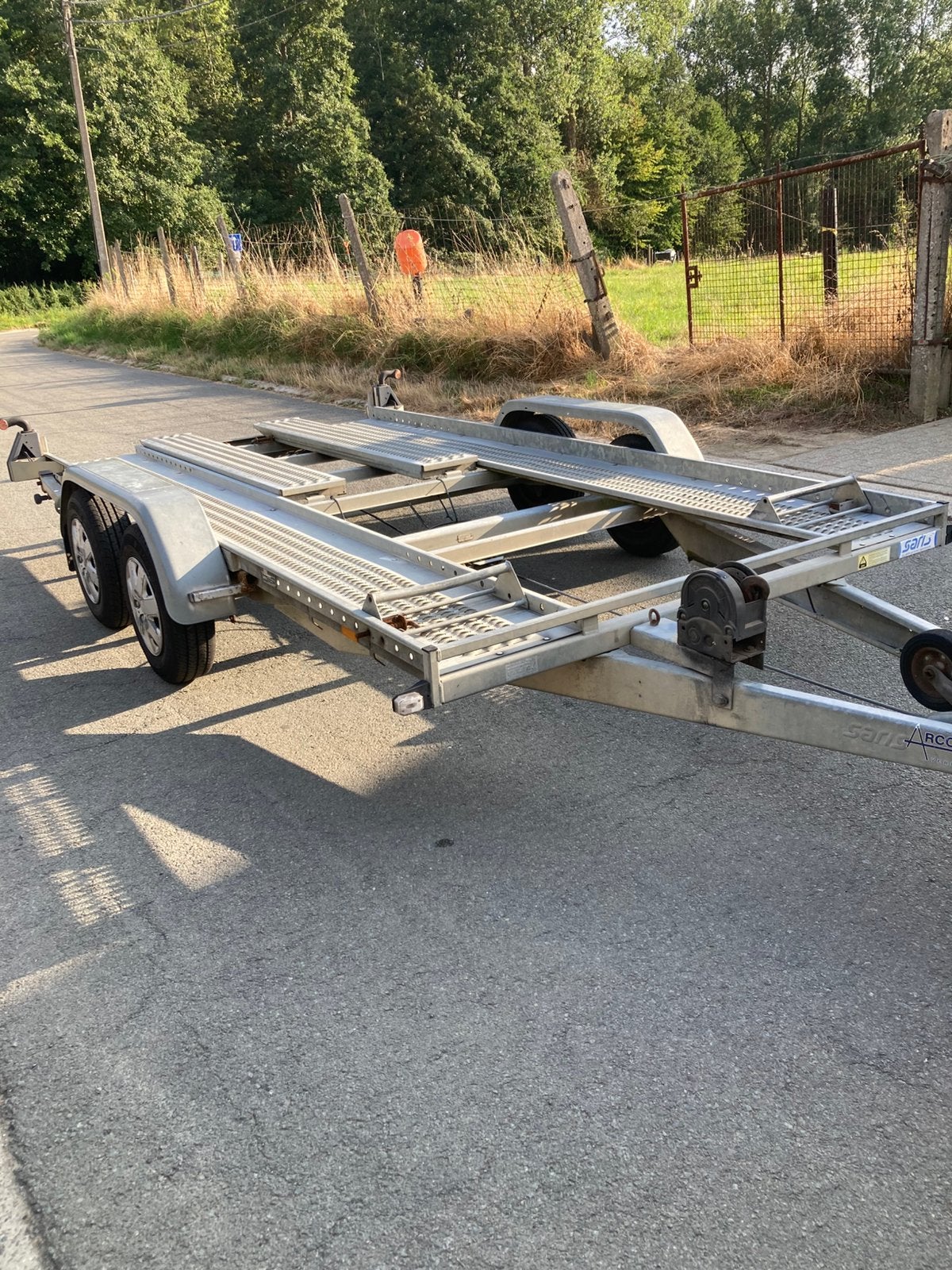 Transporteur de voitures Saris MTM 2700 kg 4/2010, Enlèvement, Utilisé