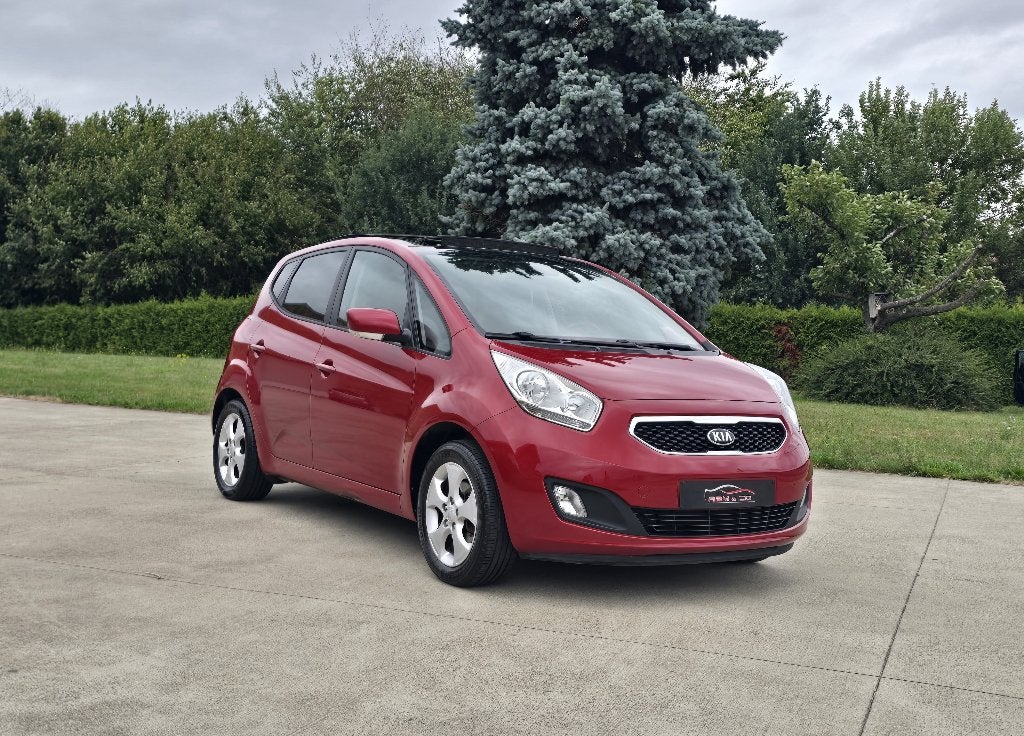 Kia Venga 1.4i Essence ** Toit Pano - 92.000km ** GAR 12M, Autos, Rouge, Euro 5, Achat, Entreprise