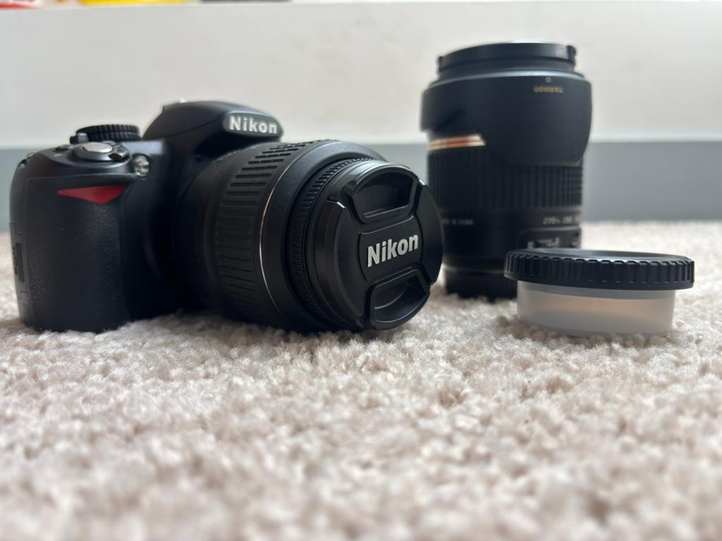 Nikon D3100 + 18-55mm kitlens + 18-270mm tamron macrolens, Audio, Tv en Foto, Fotocamera's Digitaal, Ophalen, Zo goed als nieuw