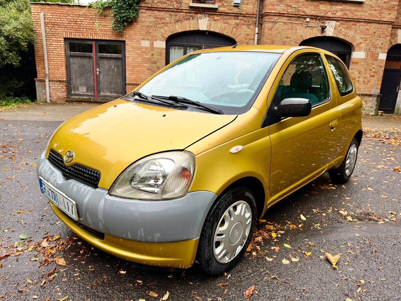 Toyota Yaris 1.0i 116000 km Car pass 1r Main CT Ok, Autos, https://public.car-pass.be/vhr/7c0c8203-399d-4814-a36b-042440d064ce