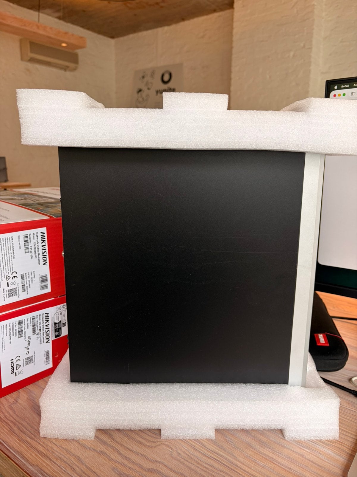 Hikvision DS-7608NI-K2 8-Kanaals NVR Recorder, Ophalen of Verzenden, Zo goed als nieuw