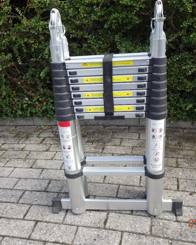 Echelle, 2 à 4 mètres, Pliable ou rétractable/escamotable, Comme neuf, Échelle