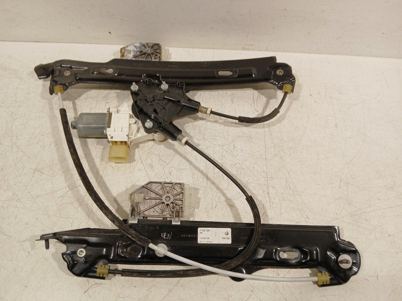 Raammechaniek elektrisch rechts achter BMW 4 serie, Onderdelen@venauto.nl, Van der Ven Autorecycling B.V., Gebruikt, Ettenseweg 76, 4706 PB Roosendaal, The Netherlands