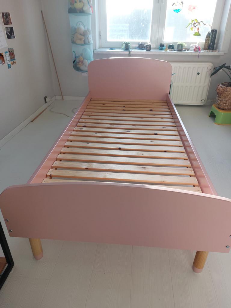 Eenpersoonsbed roze, Huis en Inrichting, Ophalen, Gebruikt, 90 cm, 200 cm