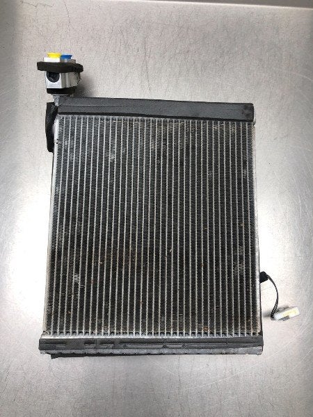 AIRCOVERDAMPER Toyota Verso (|DT4475003070|), Gebruikt, Toyota