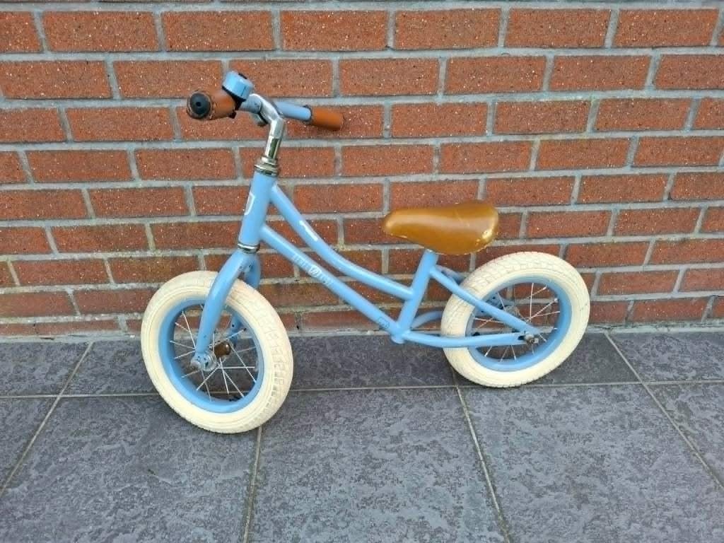 Loopfietsje merk Rebel Kidz, Ophalen, Zo goed als nieuw, Minder dan 16 inch