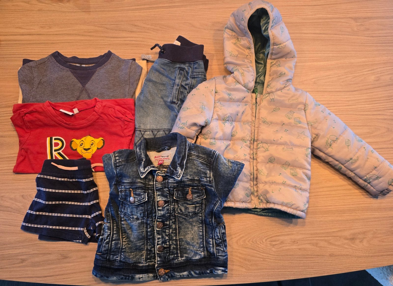 Kleding jongens maat 80, Kinderen en Baby's, Kinderkleding | Maat 92, Ophalen, Zo goed als nieuw, Jongen, Overige typen