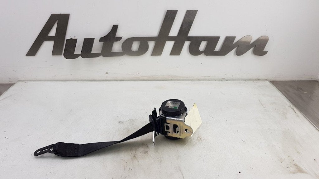 CEINTURE DE SECURITE ARRIERE DROITE BMW 1 serie (E88), Autos : Pièces & Accessoires, Utilisé, BMW, Petuelring 130
80809  München, DE