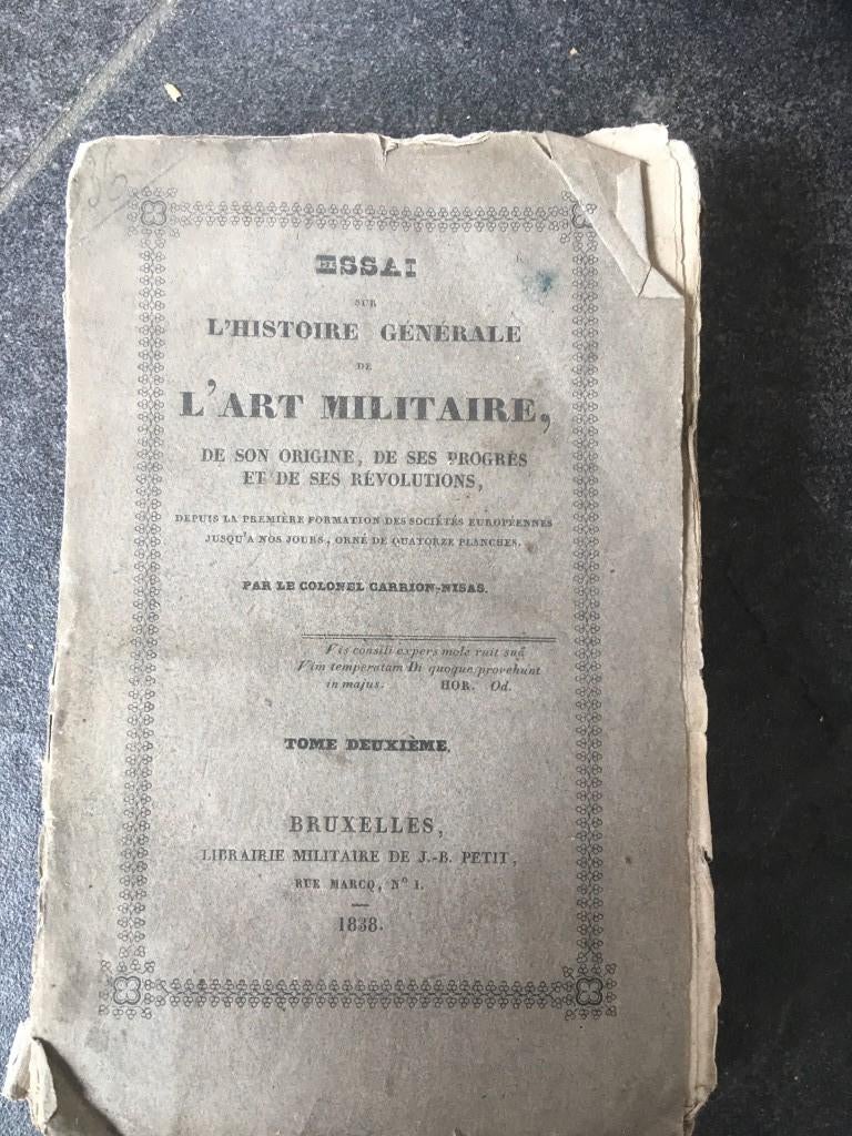 Essai sur l'histoire générale de l'art militaire par Carrion, Ophalen of Verzenden