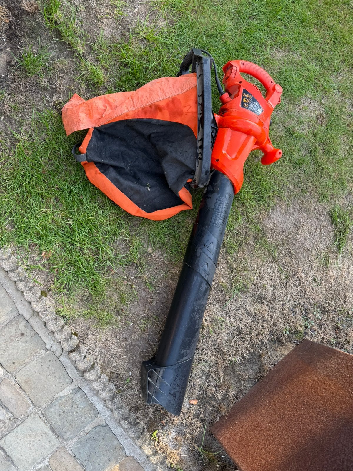 BLACK DECKER BLADZUIGER, Tuin en Terras, Ophalen, Gebruikt, Met opvangzak, Ruggedragen