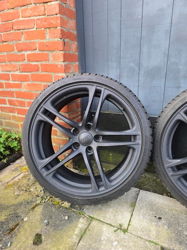 4 AUDI R8 velgen + winterbanden in heel goede staat, Ophalen, Winterbanden, Velg(en)