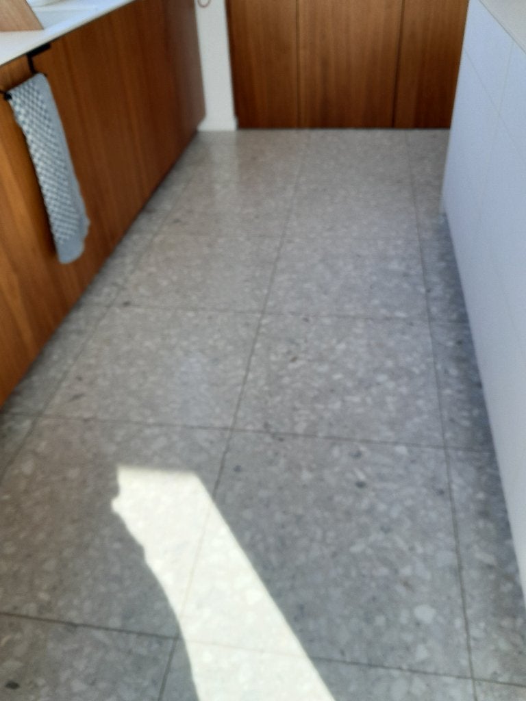 Vloer in marmerbeton, Ophalen, 30 cm of meer, Steen of Klei, 50 tot 150 cm