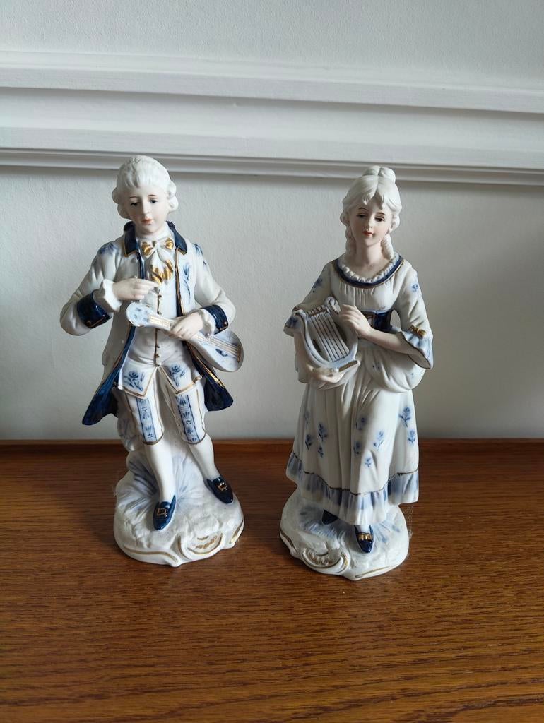 2 porseleinen beeldjes, Verzamelen, Beelden en Beeldjes, Ophalen
