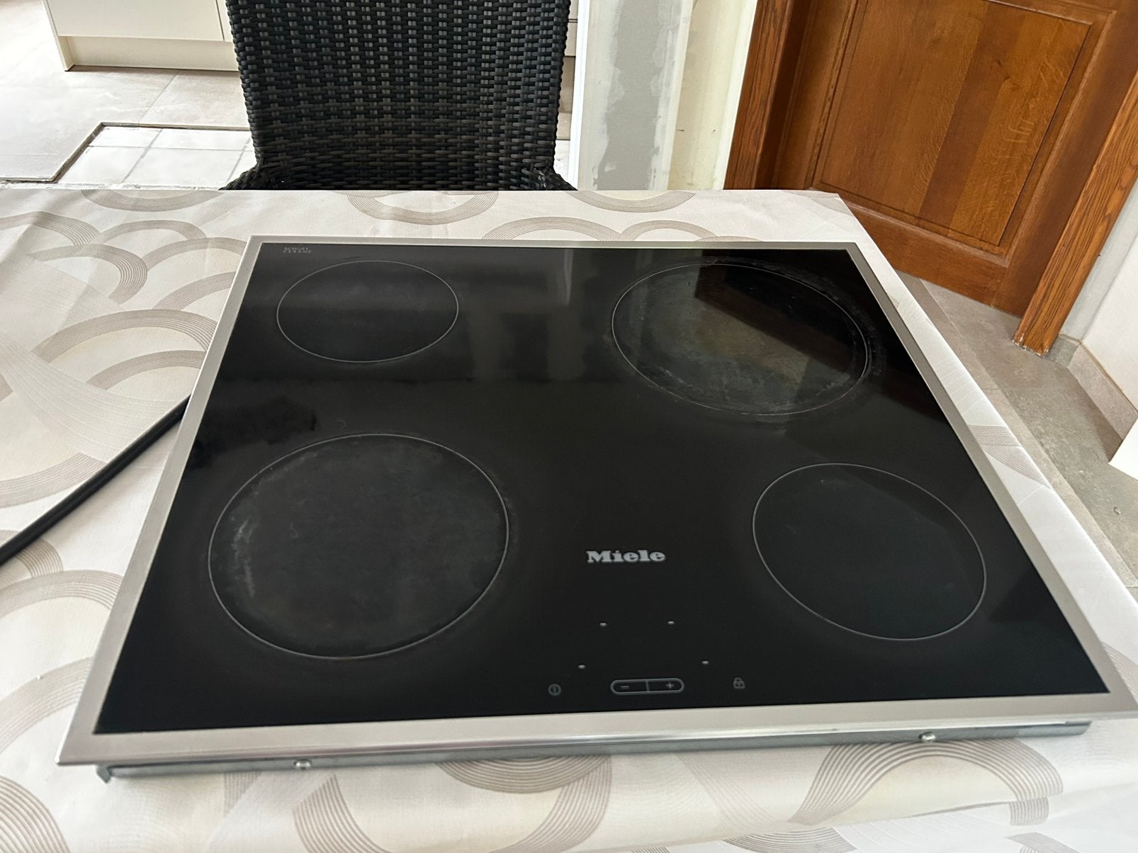 Elektrische kookplaat Miele, Electroménager, Tables de cuisson, 4 zones de cuisson, Encastré, Enlèvement, Utilisé