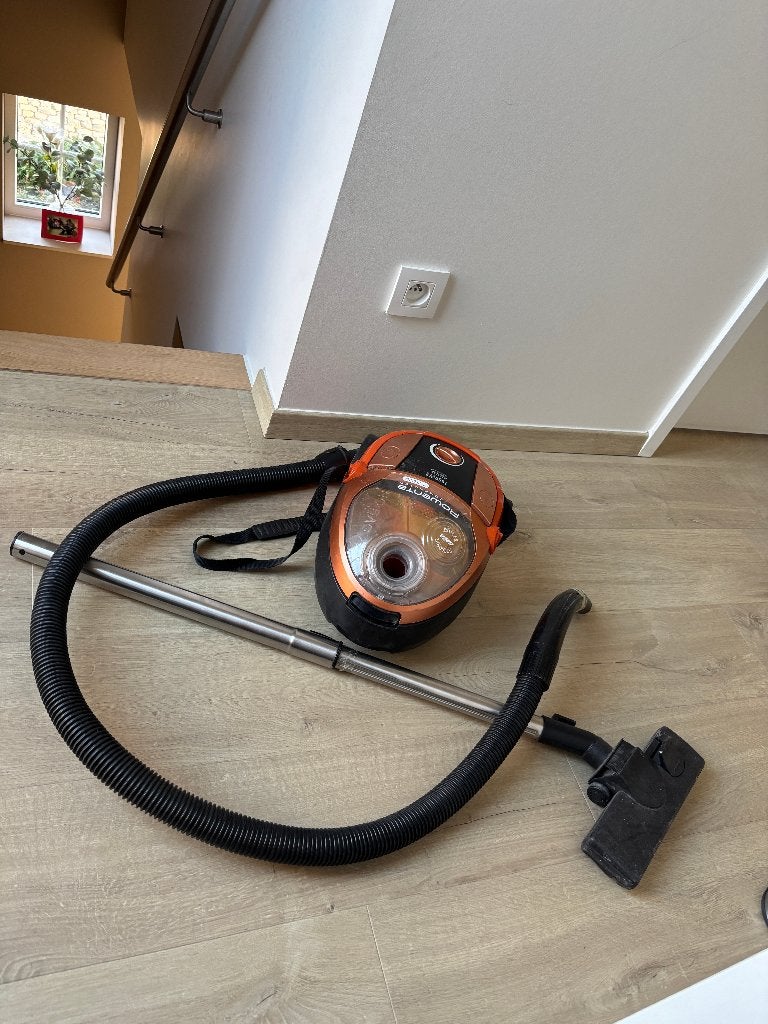 Rowenta stofzuiger compacteo cyclonic 1900W zonder zak, Elektronische apparatuur, Rowenta, Gebruikt, Ophalen of Verzenden, 1600 tot 2000 watt