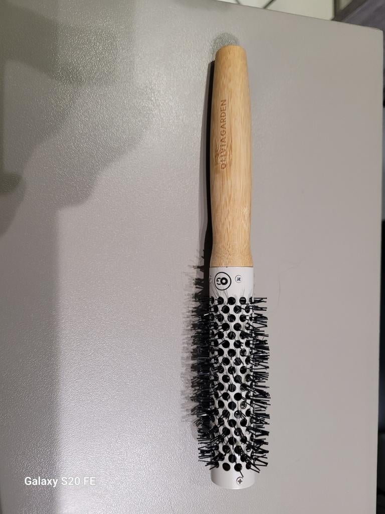 Brush bostel, Ophalen
