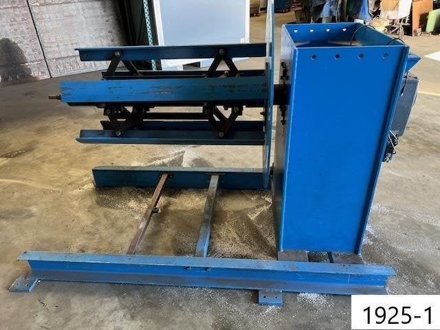 1925. Frames voor rol ophangen / frame / uncoiler, Enlèvement