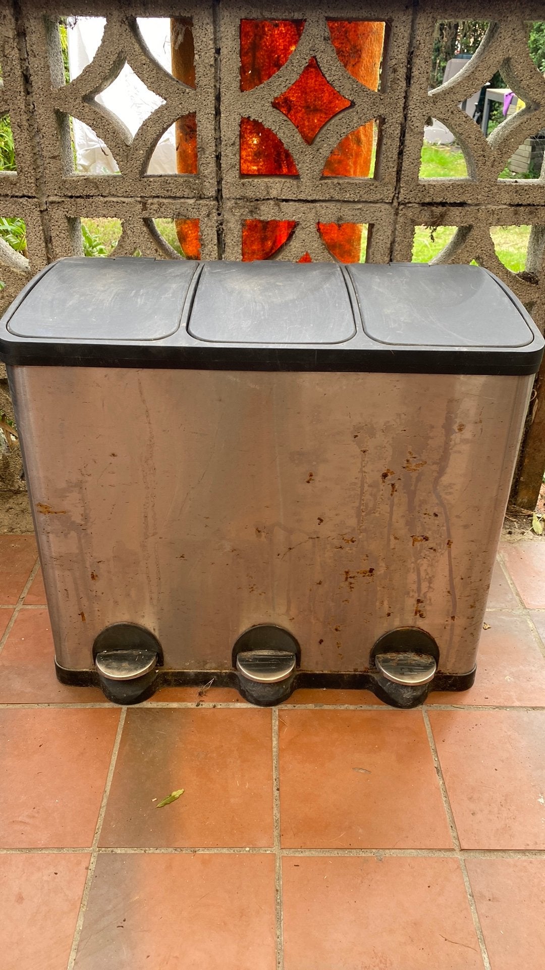 Handige vuilbak - 3 compartimenten, Ophalen, Gebruikt, Inox, Met pedaal