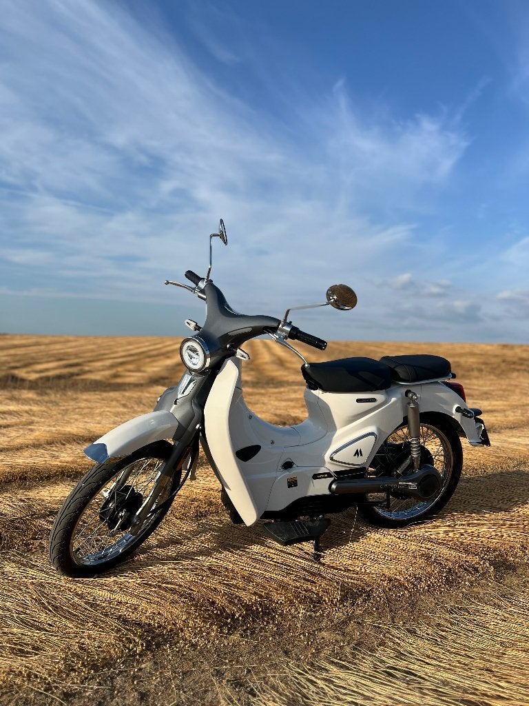 Motron Cubertino 2022 - Scooter Électrique - 2000km, Motron, Comme neuf, Classe B (45 km/h), Enlèvement
