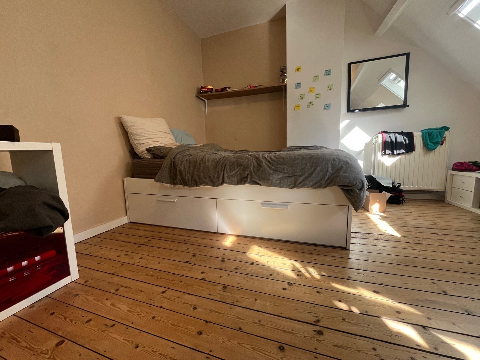 IKEA BED, Huis en Inrichting, Slaapkamer | Bedden, Ophalen, Wit, 140 cm, Zo goed als nieuw