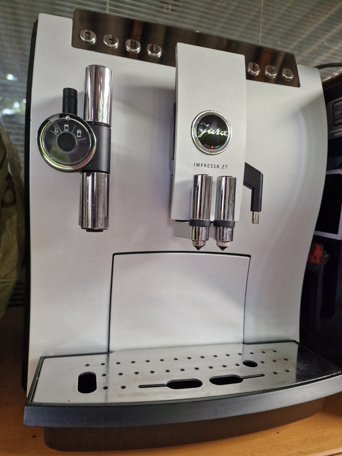 JURA IMPRESSA Z7, Enlèvement, Cafetière