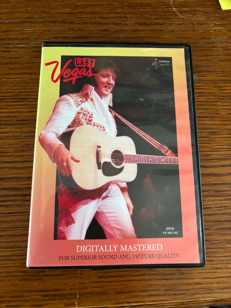 Elvis bootleg live dvd, Last Vegas. voor slechts 15 euro., Enlèvement ou Envoi, Anglais, Tous les âges, Comme neuf