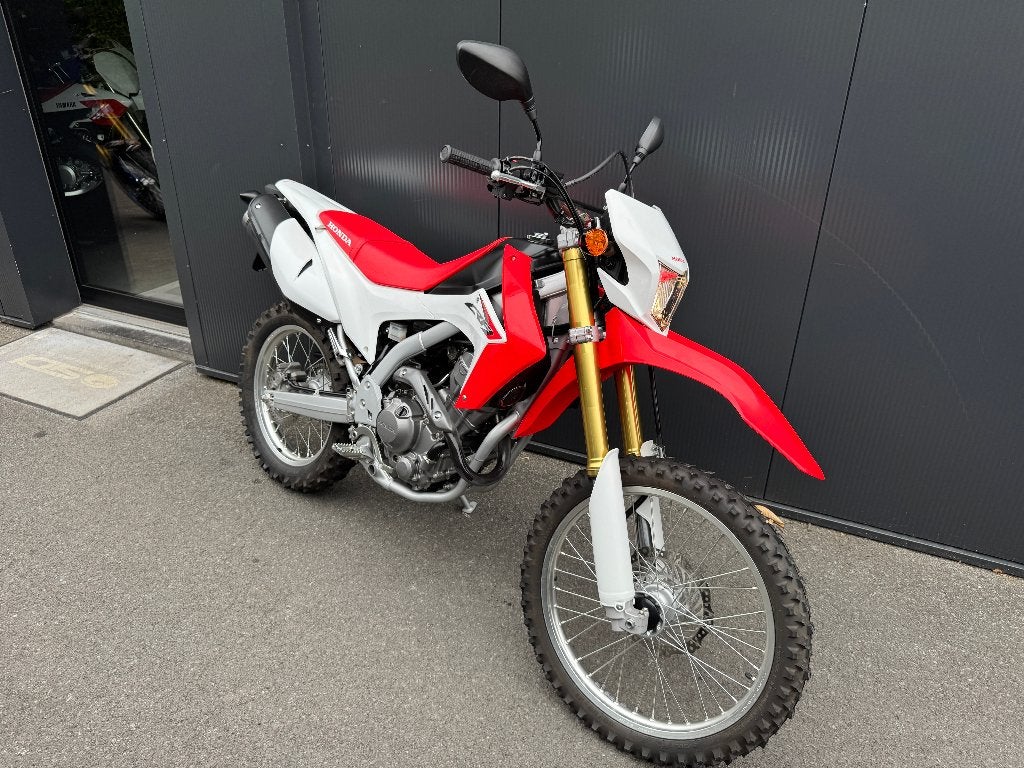 Honda - CRF250-L, Motos, Motos | Honda, Entreprise, Enduro, 12 à 35 kW, 1 cylindre, Permis Moto A2 minimum, Manuelle, Occasion