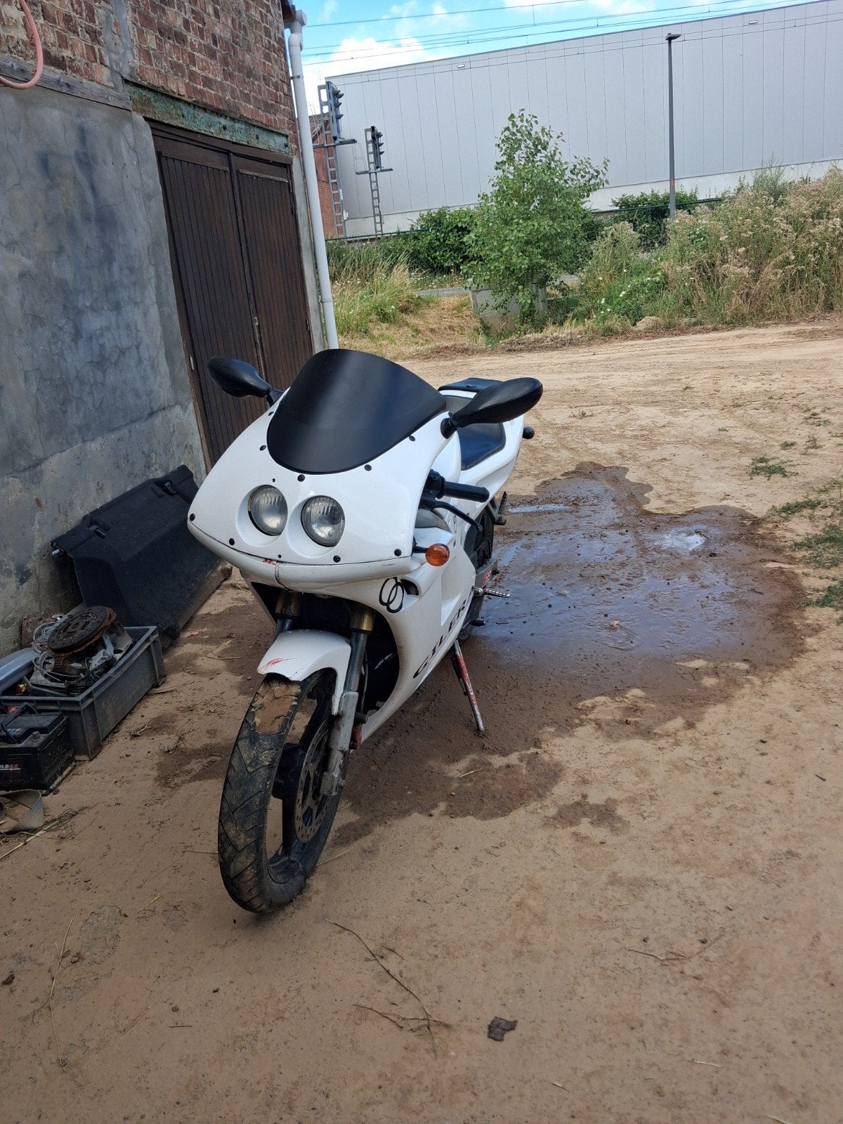 Gilera GPR50, Fietsen en Brommers, Brommers | Schadebrommers, 6 versnellingen, 49 cc, Klasse B (45 km/u), Ophalen