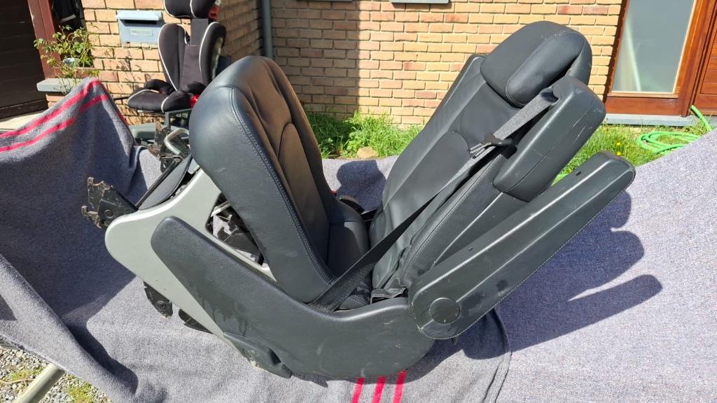 2 siège mercedes viano, Autos, Cuir, 75 kW, Achat, 4 cm³